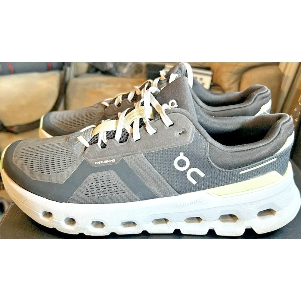 On Cloudrunner 2 Running Shoes Women's Size 10 Alloy/Chambray